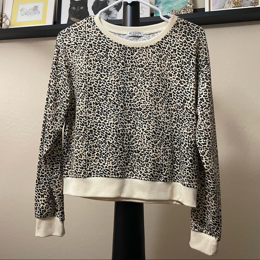 NWOT Leopard Sweater